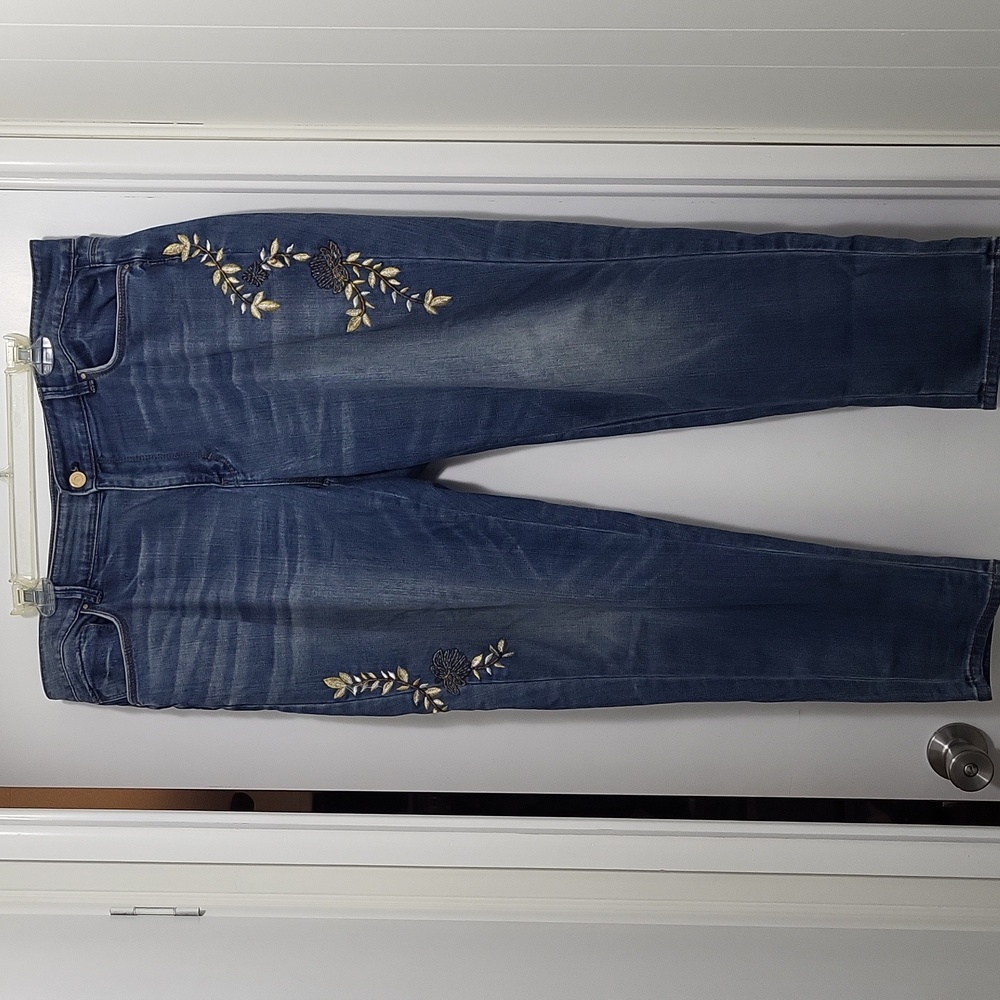WHBM by Chico's Embroidered Jeans